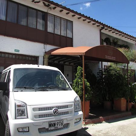 Casa De Huespedes Shalom Victoria Pension Bogota Buitenkant foto