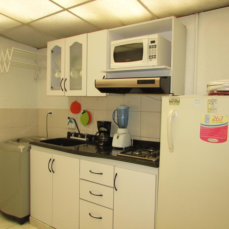 Casa De Huespedes Shalom Victoria Pension Bogota Buitenkant foto