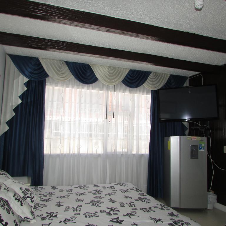 Casa De Huespedes Shalom Victoria Pension Bogota Buitenkant foto